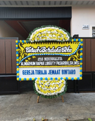 Papan Bunga Duka di Belawan Bahagia